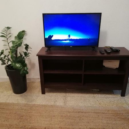 Luxury Apartment In Light House Beach Paphos Luaran gambar