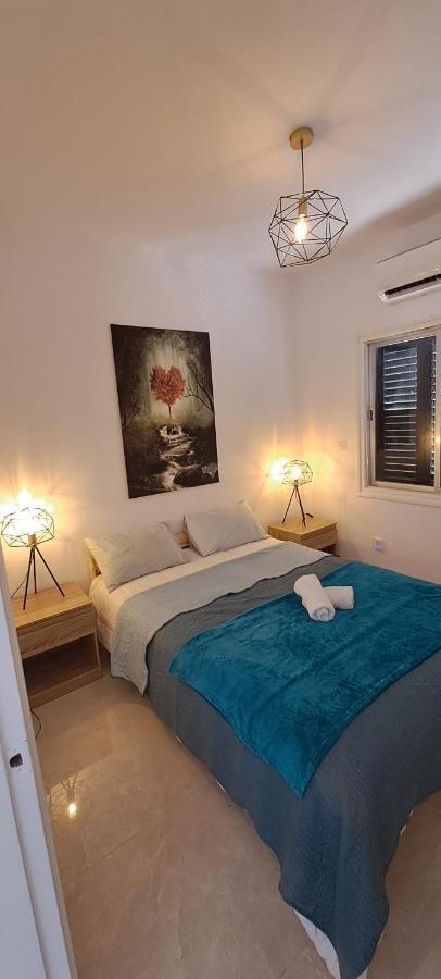 Luxury Apartment In Light House Beach Paphos Luaran gambar