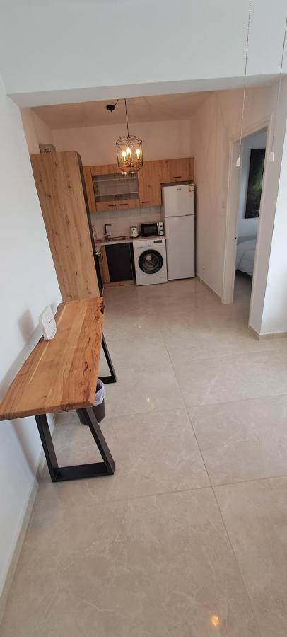 Luxury Apartment In Light House Beach Paphos Luaran gambar