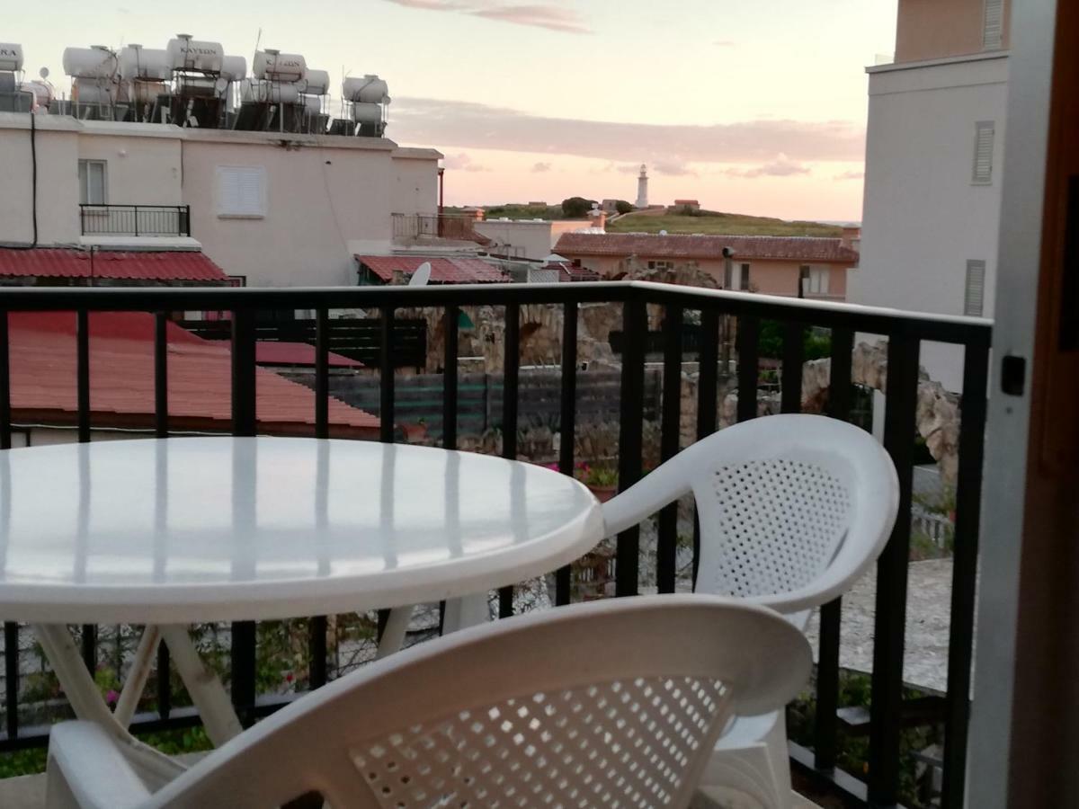 Luxury Apartment In Light House Beach Paphos Luaran gambar